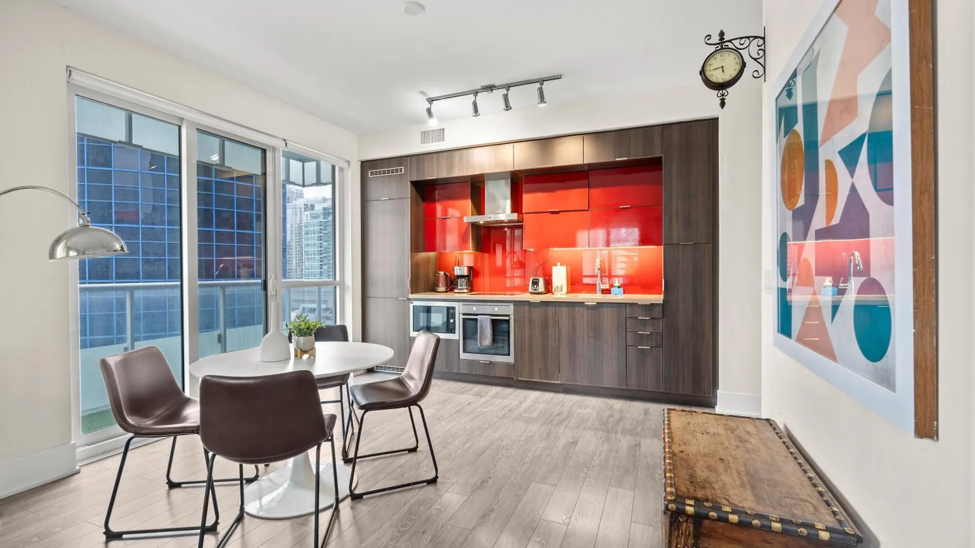 Globalstay Modern Downtown Apartment Торонто 0*,  Канада
